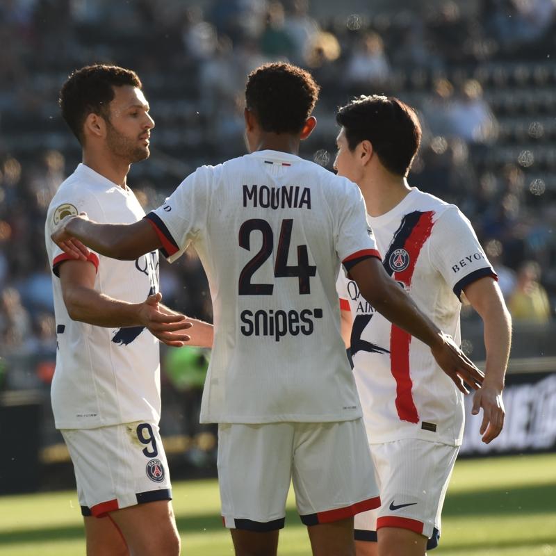 Paris Saint-Germain'den Angers deplasman�nda 3 goll� net galibiyet