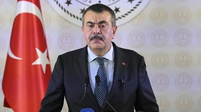 Bakan Tekin: Bu milletin �ocuklar� bizim g�z�m�zde emanetin en k�ymetli halkas�d�r