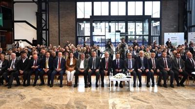 Kocaeli'de sanayinin gelece�i masaya yat�r�ld�: OSB'lerde d�n���m hamlesi