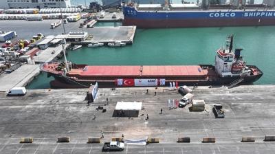 T�rkiye'den L�bnan'a insani yard�m gemisi