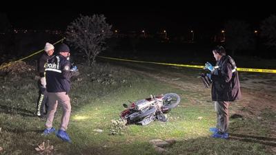 U�ak'ta motosiklet devrildi: S�r�c� hayat�n� kaybetti