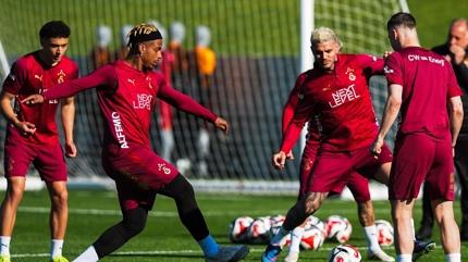 Galatasaray'da dev derbinin haz�rl�klar� tamamland�