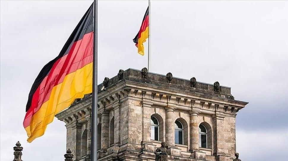 Rus korkusu kesenin ağzını açtırdı: Almanya'dan 111 milyar euroluk savunma hamlesi