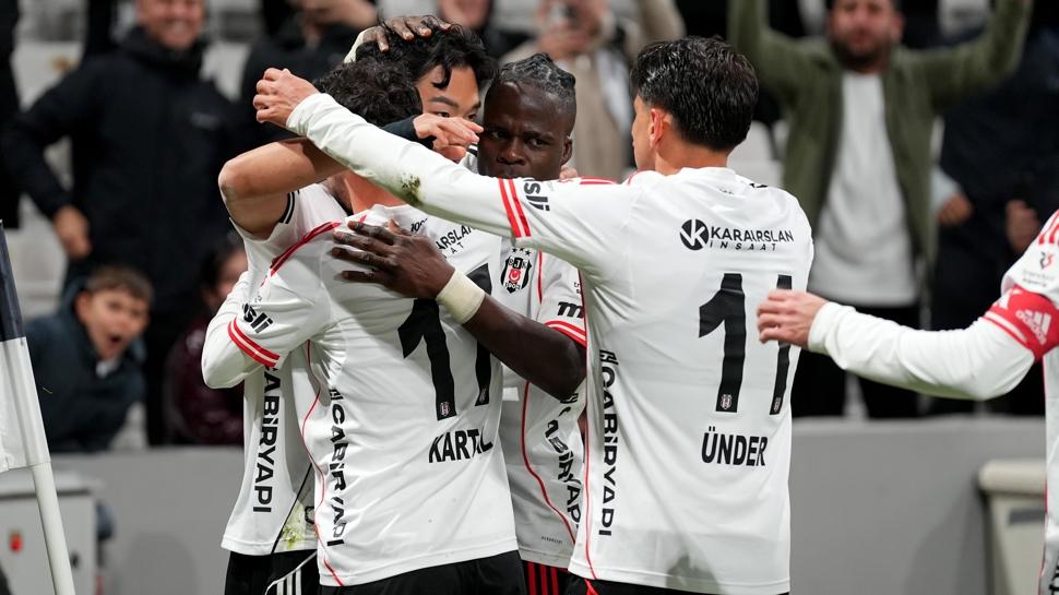 Beşiktaş'ın konuğu Fatih Karagümrük! İşte eksikler ve sınırdakiler...