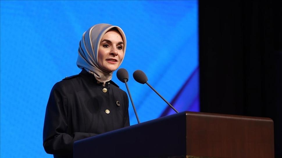 Doğum izni 24 haftaya çıktı: Bakan Göktaş annelerin beklediği reformu duyurdu