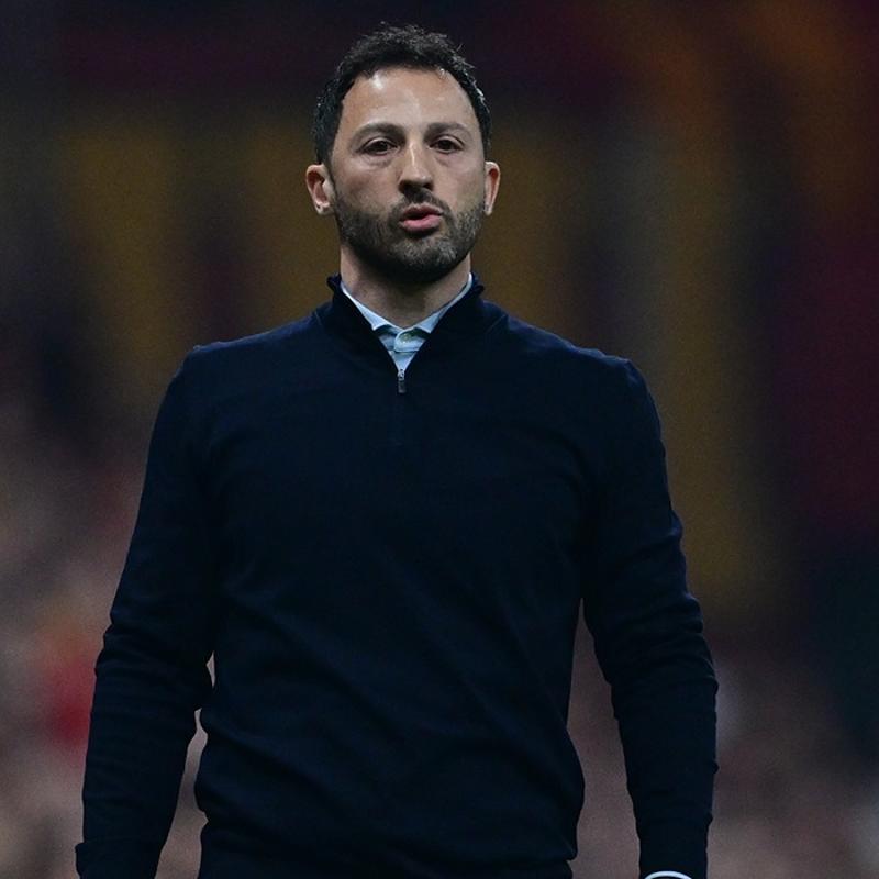 Domenico Tedesco'dan ma� sonu s�zleri! �Penalt� ka��nca k�r�ld�...�