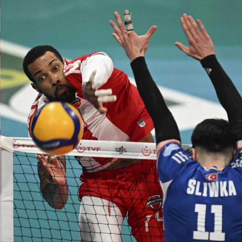 Efeler Ligi'nde final serisinin 3. ma�� yar�n!