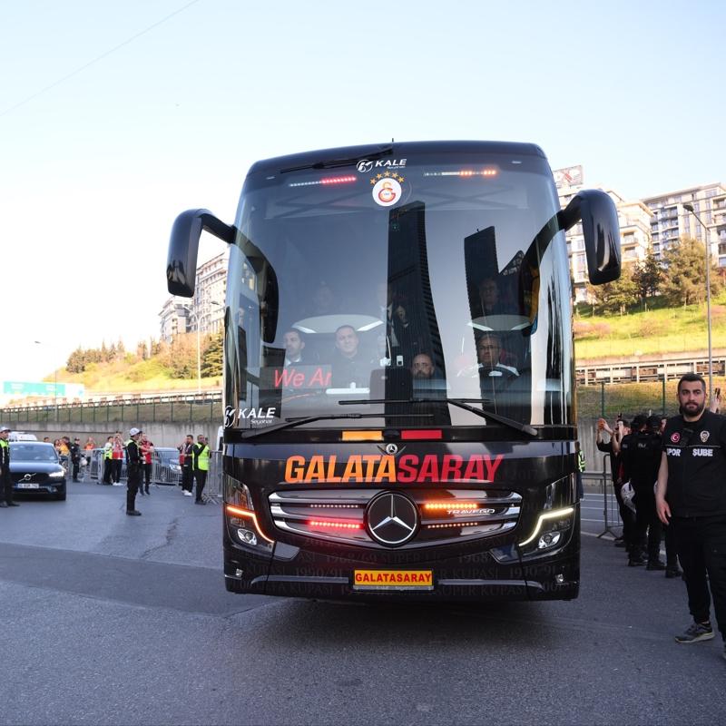 Galatasaray, dev derbi �ncesi RAMS Park'a geldi