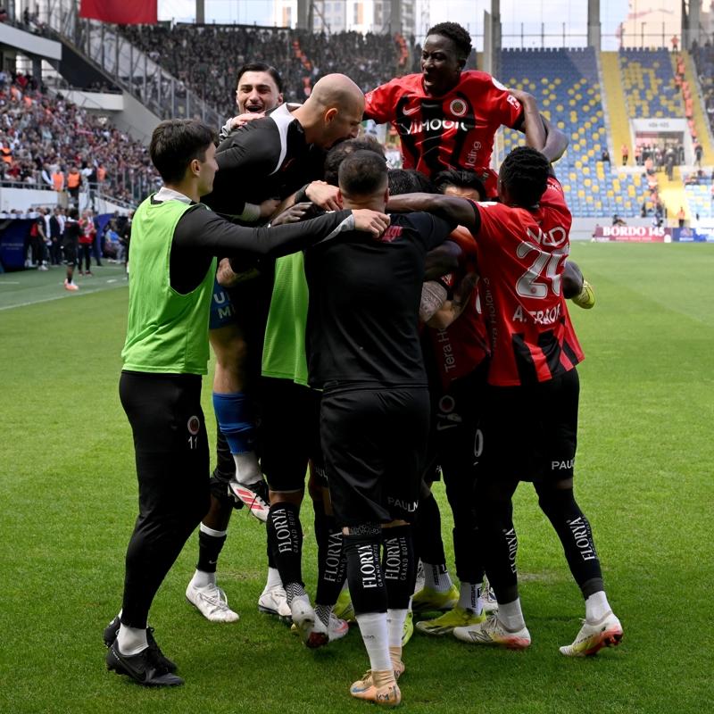 Gen�lerbirli�i, Kocaelispor'u tek golle yendi