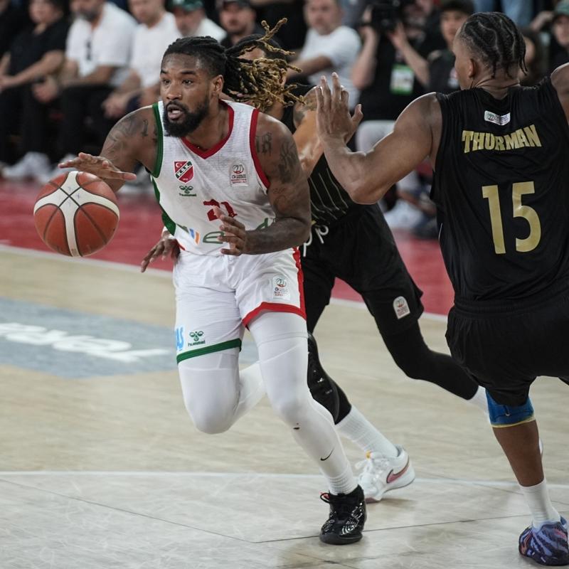 Kar��yaka, Safiport Erokspor'u k�l pay� yendi