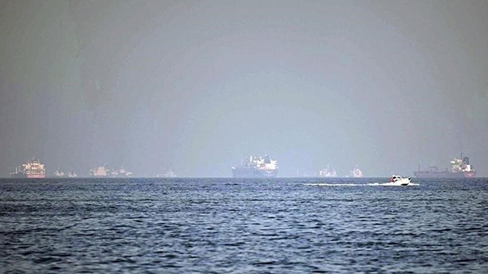 Müzakere bitti abluka başladı: 37 gemi geri döndürüldü