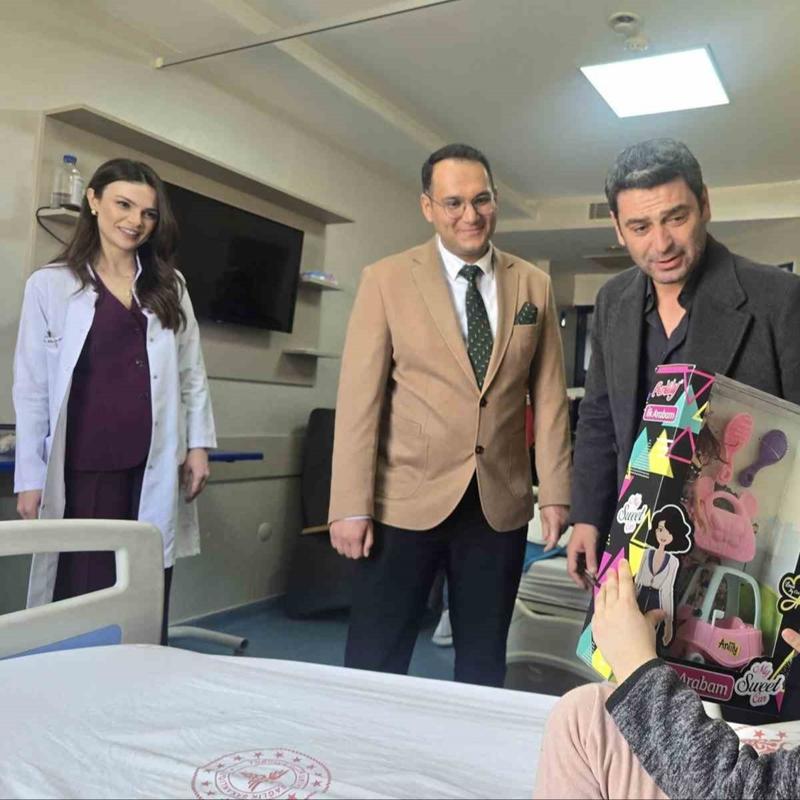 Ozan Akbaba'yla Sinem �nsal tedavi g�ren �ocuklarla bir araya geldi!