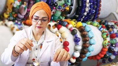 Cam fobisini yenip �retime ba�lad�