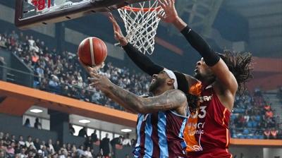 Trabzonspor, Galatasaray MCT Technic kar��s�nda galip geldi