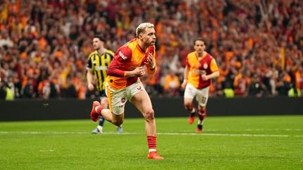 25 sene sonra! Galatasaray derbide penalt�dan gol buldu