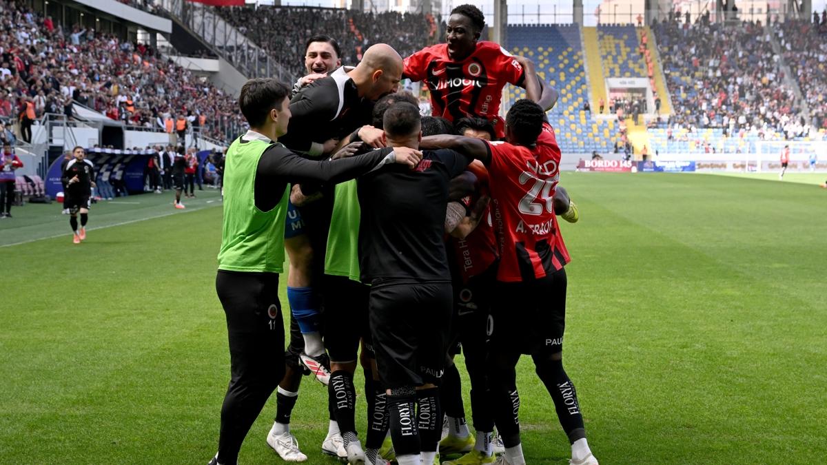 gen�lerbirli�i s�per lig kocaelispor foto�raflar� resimleri