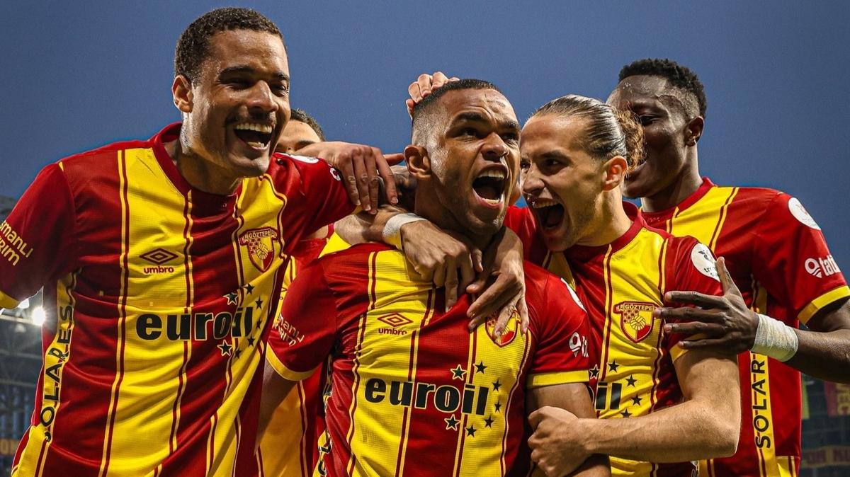 g�ztepe s�per lig futbol foto�raflar� resimleri