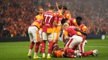 Galatasaray'�n i� sahadaki yenilmezlik serisi s�r�yor