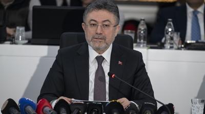 Bakan Yumakl�: Havadan m�dahale kapasitemiz 462 ton su atmaya y�kselmi� durumda