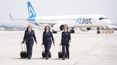 Kendileri g�ky�z�nde, ak�llar� �ocuklar�nda! Pilot annelerin zorlu mesaisi