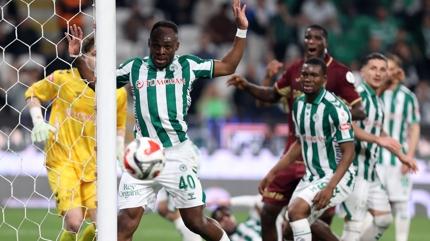 Konya'da y�k�m! Trabzonspor zirve yar���nda a��r yaral�