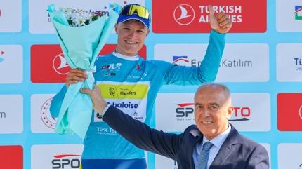 TUR 2026 ikinci etab�n� Tom Crabbe kazand�!
