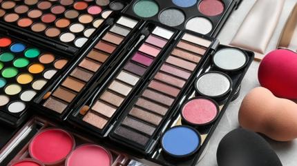 Yok makyaj�n�n p�f noktas�: Ad�m ad�m