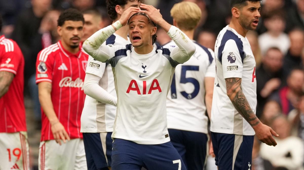 xavi simons tottenham premier lig foto�raflar� resimleri
