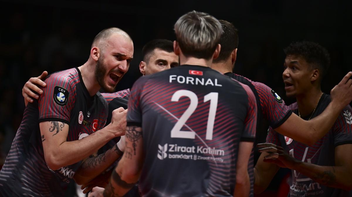 Ziraat Bankkart Galatasaray HDI Sigorta Grup Efeler Ligi foto�raflar� resimleri