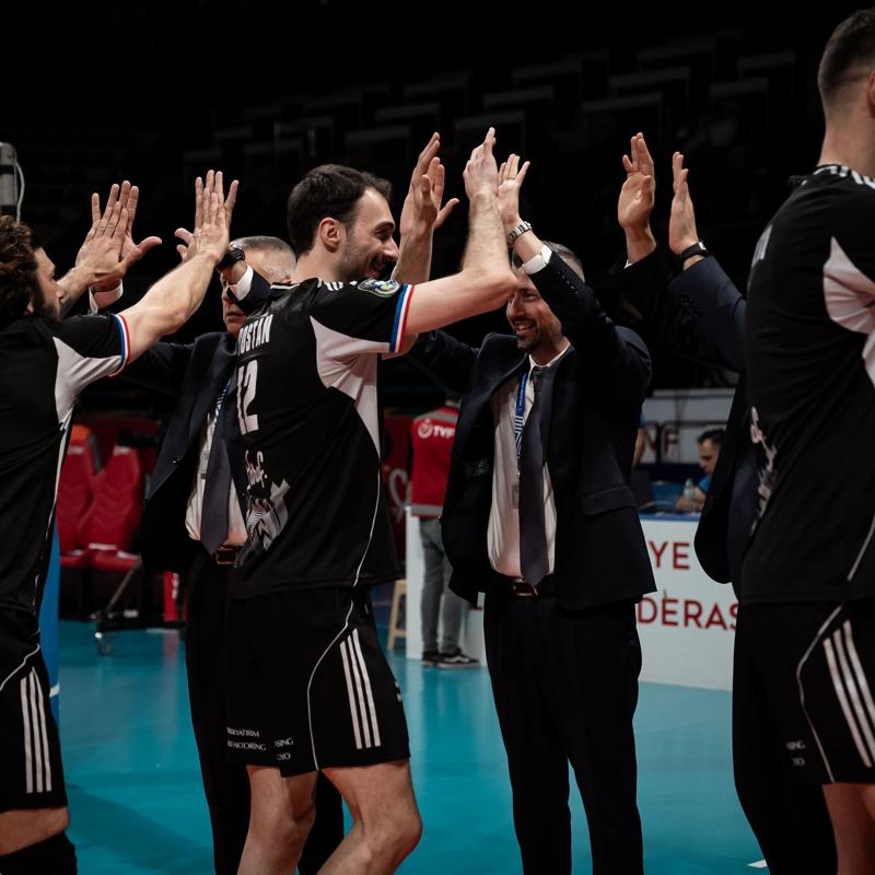 Halkbank sezonu 3'nc� tamamlad�!