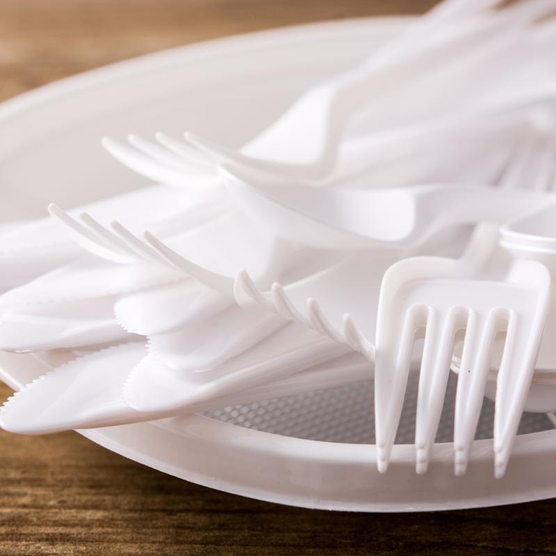 Plastikler endokrin sistemini bozuyor: Kanserojen zararlar i�eriyor