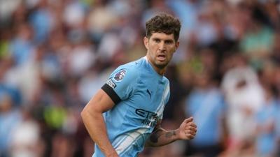 Manchester City'de ayr�l�k karar�: John Stones