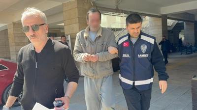 Samsun'da evlat deh�eti! Kolonya i�ip annesine sald�rd�