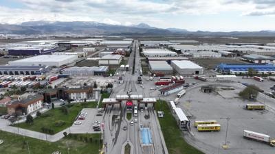 Serbest b�lgelerden 3 milyar 23 milyon dolarl�k ihracat