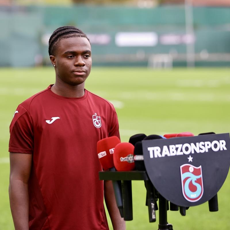 Christ Inao Oulai: Futbolcu olmasayd�m matematik�i olurdum
