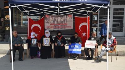 Mu�'ta aileler DEM Parti �n�ndeki eylemlerini s�rd�rd�