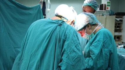 A�r� �ikayetiyle gitmi�ti! 8,5 kiloluk t�m�r y�llard�r nefesini kesiyormu�