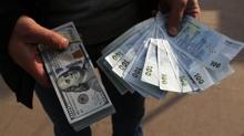 �ran'da sava��n faturas� a��r: Dolar kontrolden ��kt�