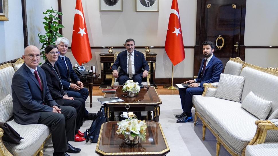 Cumhurbaşkanı Yardımcısı Yılmaz, İsviçre'nin Ankara Büyükelçisi Scheurer'i kabul etti