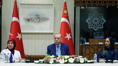 1 May�s �ncesi i��iler Be�tepe'de! Ba�kan Erdo�an: Madencilerin sorununun ��z�m�ne katk� sa�lad�k