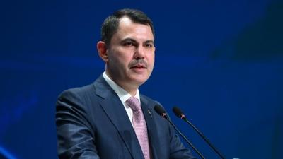 Bakan Kurum'dan temiz enerji mesaj�