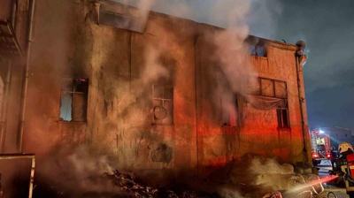 Kayseri'de korkutan yang�n: S�nger fabrikas� alevlere teslim oldu