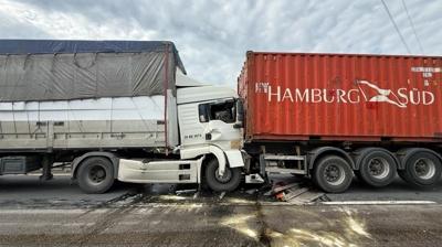 Otoyolda zincirleme kaza! Ankara istikametinde ula��m aksad�