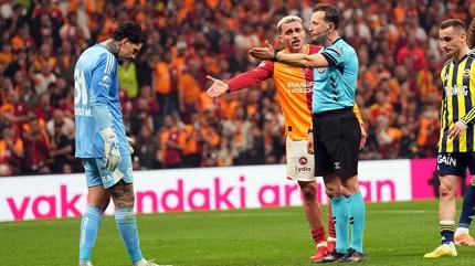 Derbide at�lm��t�! Ederson'un cezas� belli oldu