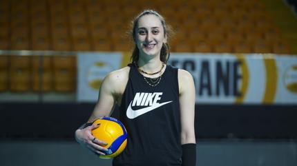 Vak�fBankl� Ay�a Ayka� Alt�nta�: Hayalim kupayla ayr�lmak