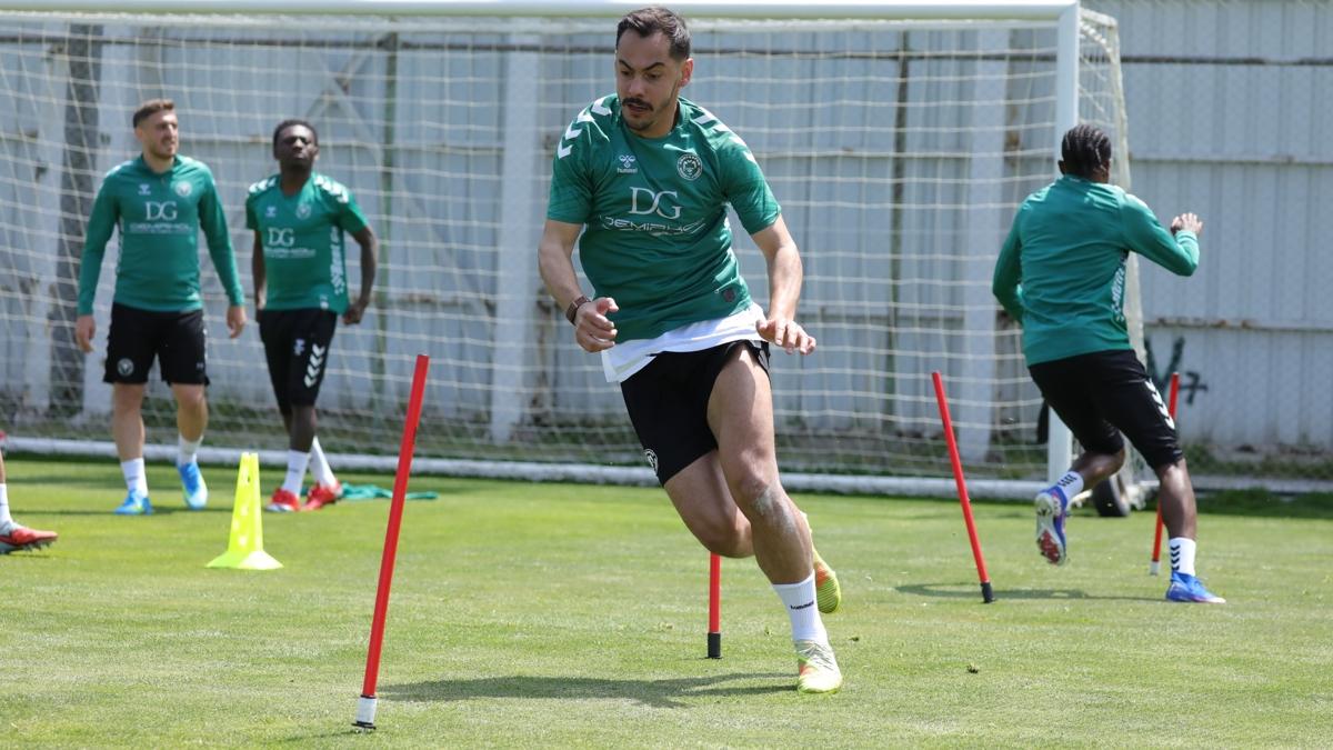 trendyol s�per lig  konyaspor  �aykur rizespor foto�raflar� resimleri