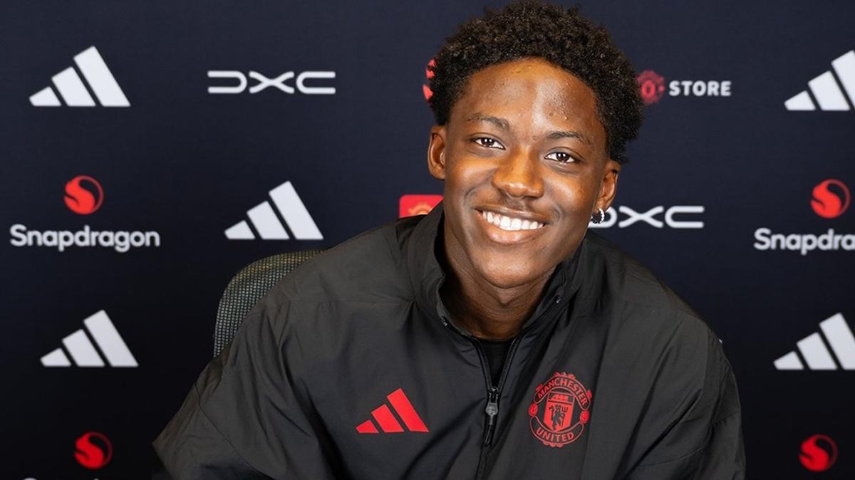manchester united kobbie mainoo transfer foto�raflar� resimleri