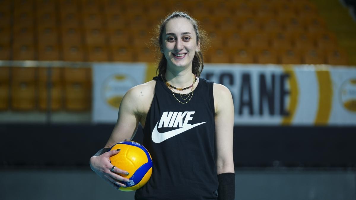 Ay�a Ayka�  Vak�fbank voleybol foto�raflar� resimleri