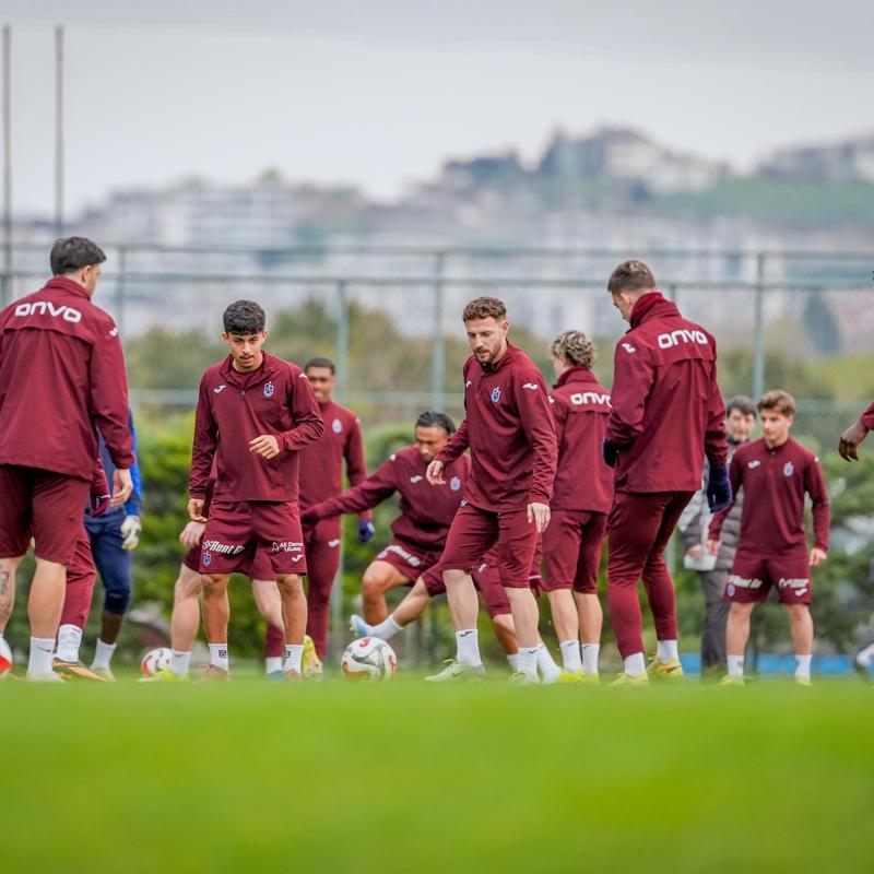 Trabzonspor, G�ztepe ma�� �al��malar�n� s�rd�rd�