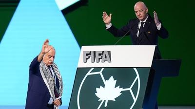 FIFA Ba�kan�n�n hamlesi bo�a ��kt�! �srailli temsilciye tokat gibi s�zler